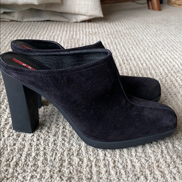 Never worn versatile Prada black booties. - Picture 4 of 7